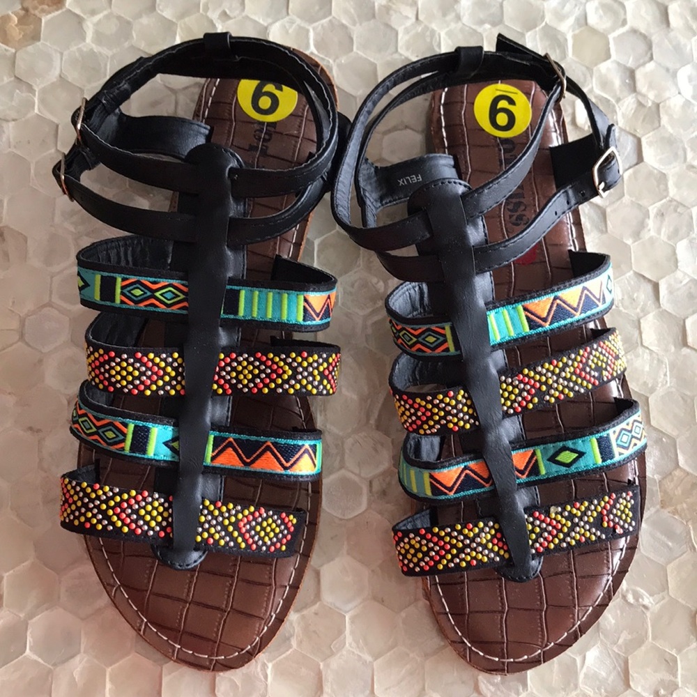 NWOB Hot KISS Colorful Leather Sandals! - Picture 1 of 4